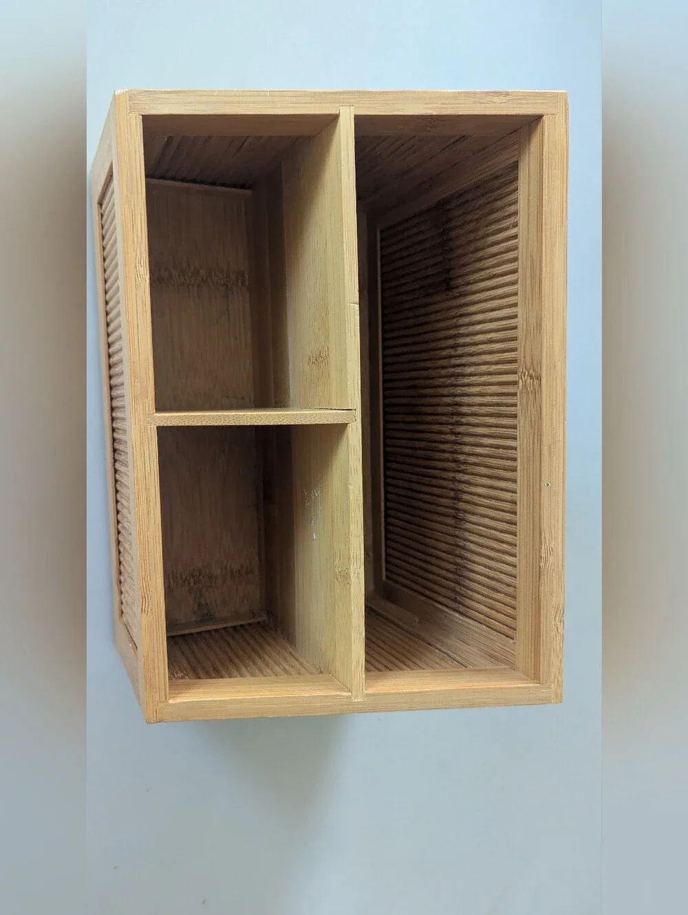 Pomerantz Bamboo Lattice Remote Control Organizer. 9.5